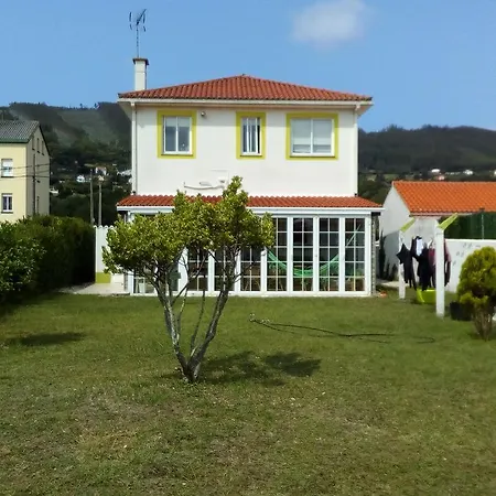 Surf House *